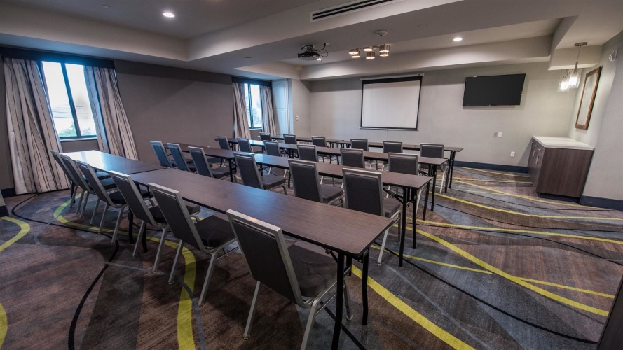 Best Western Plus Gardena Inn & Suites photo 21