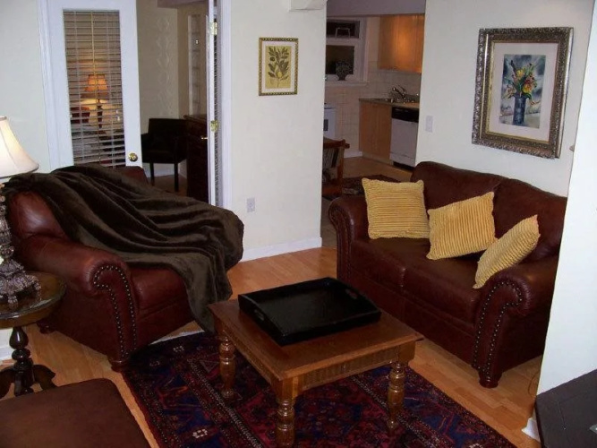 Kitsilano Garden Suites