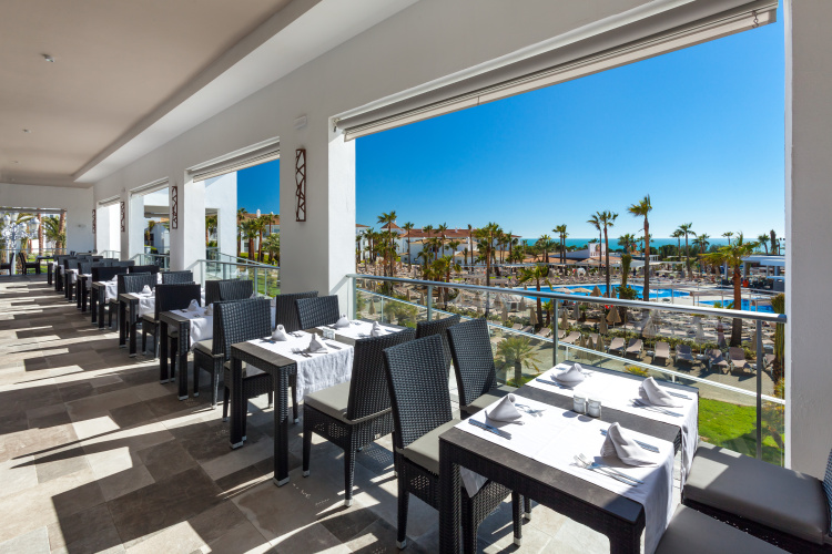 Riu Chiclana photo 25