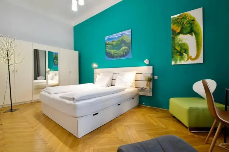 3 Bedrooms Apartment