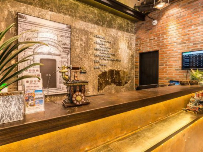 J Vspace Art Hotel