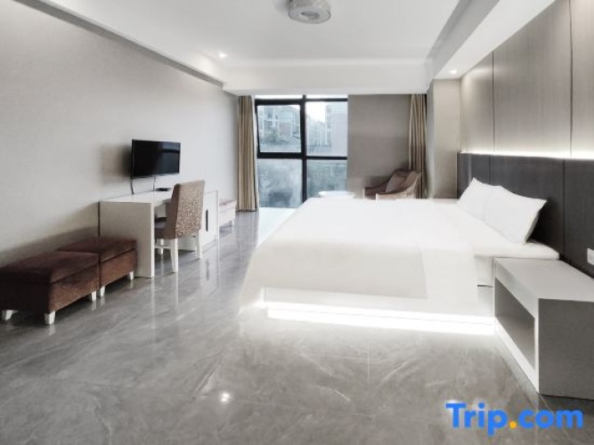 Deluxe Double Suite