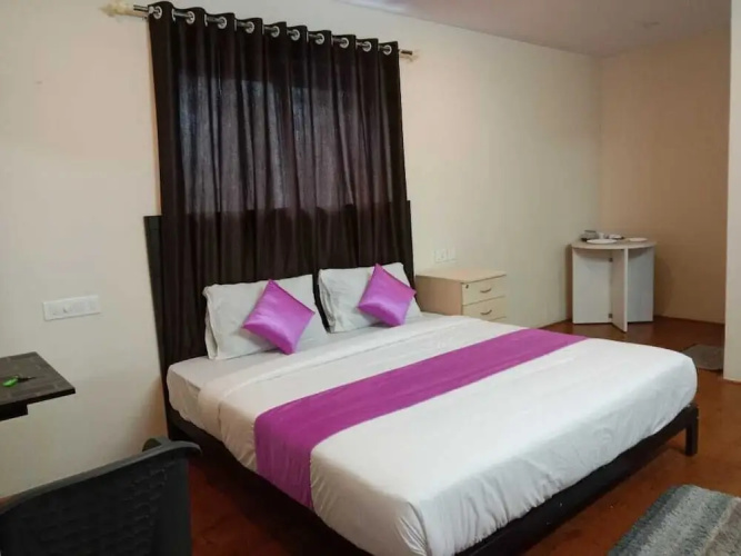 Hotel Crescent Shine