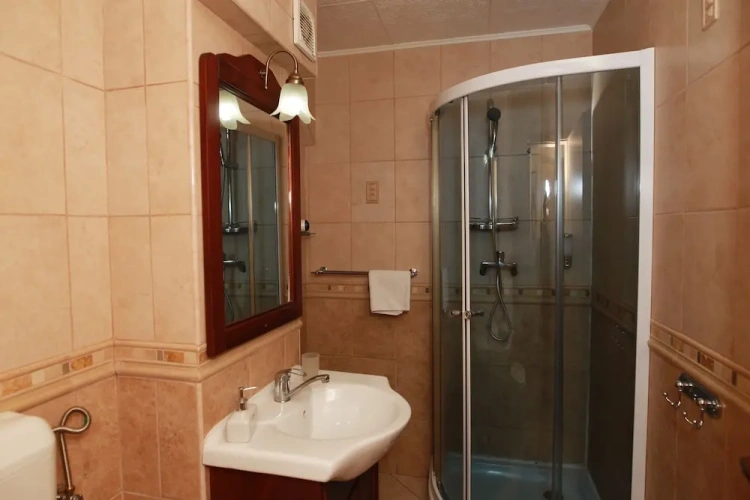 Single Apartment