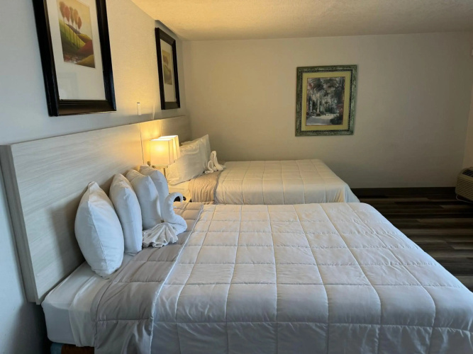 Emerald Shores Resort