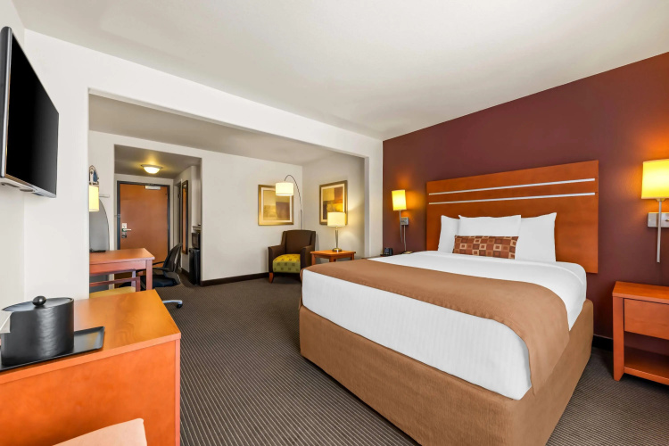 Wingate by Wyndham Calgary South photo 6