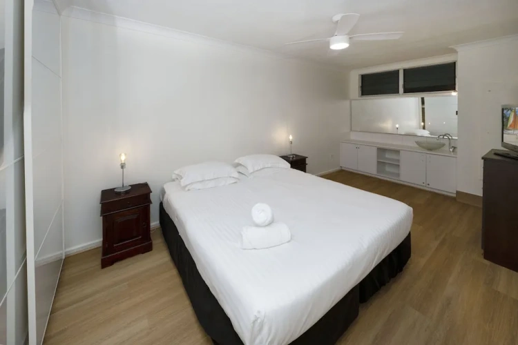 2 Bedrooms Basement Apartment