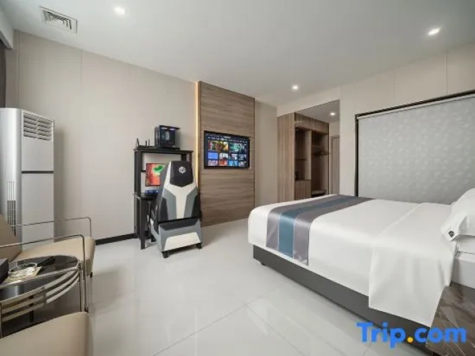 Premier room