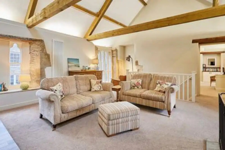 Host Stay The Hayloft