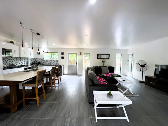 Ake Ake House