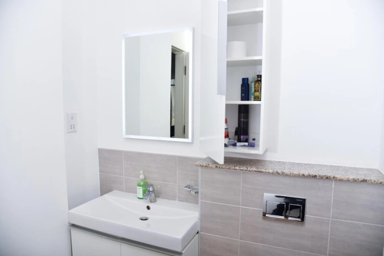 Stay.Plus Stylish Living Nova