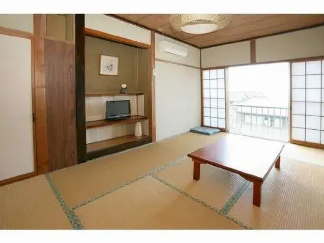 Ryokan Minshuku Kamoya