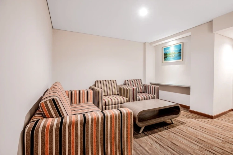 Deluxe Suite
