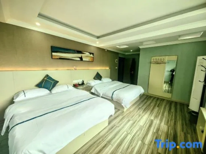 Deluxe Quadruple room