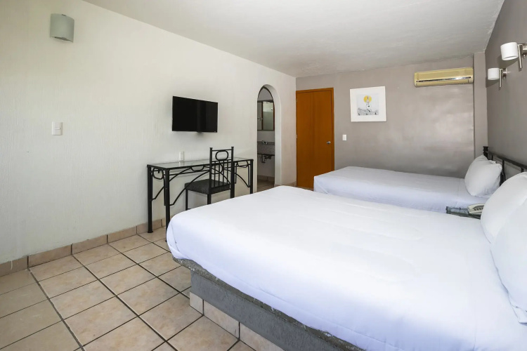 Hotel Arboledas Expo