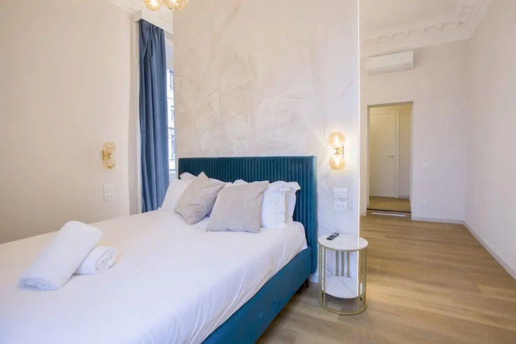 Luxury Quadruple room with city view