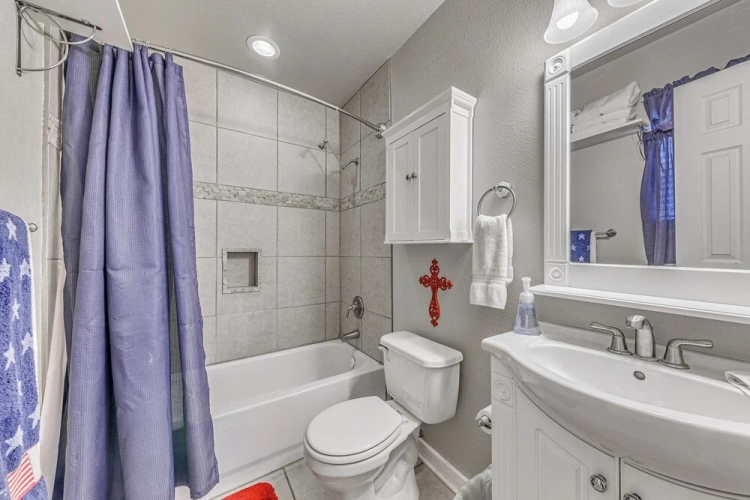 2 Bedrooms Cottage