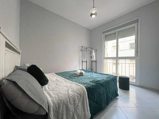 2 Bed Flat - Sleeps 6 - Parking - Wifi