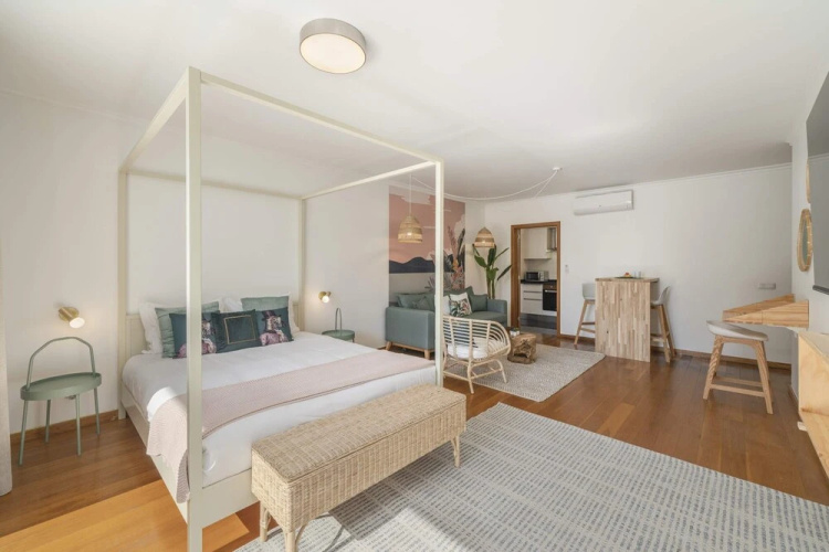 City Break by the Beach - Lido View Place