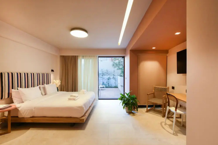 Pavo Art Hotel