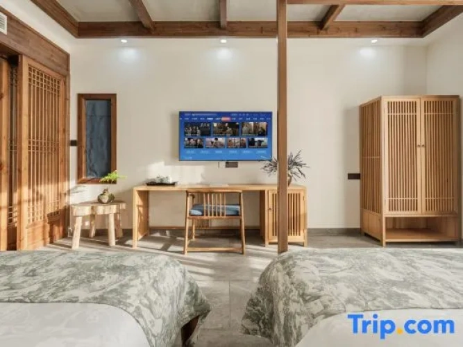 2 Bedrooms Suite