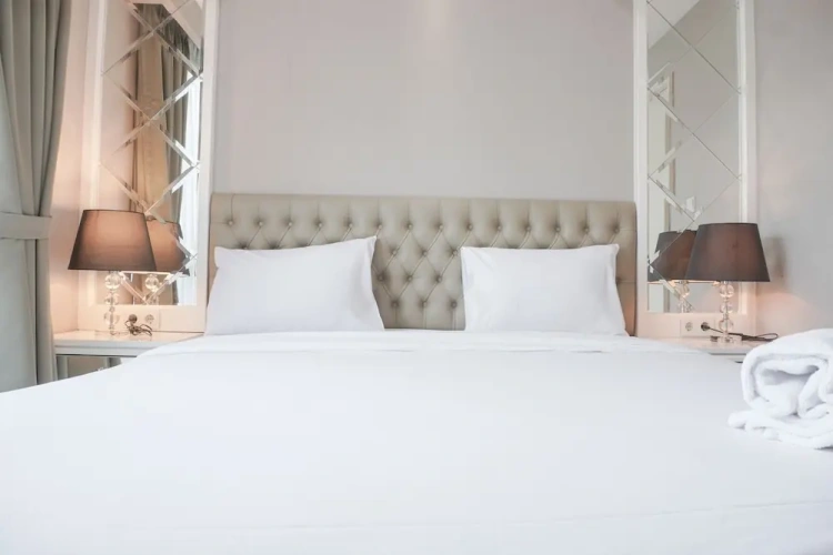 3 Bedrooms Apartment