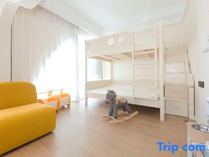 Deluxe Family Suite