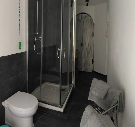 Blue Room Apartment