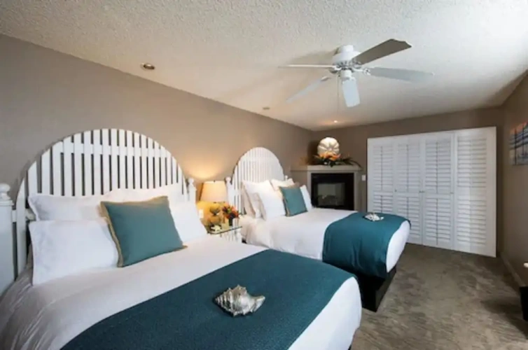 Deluxe Quadruple room with balcony