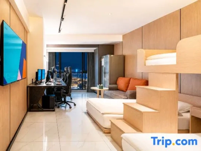 Standard Triple room