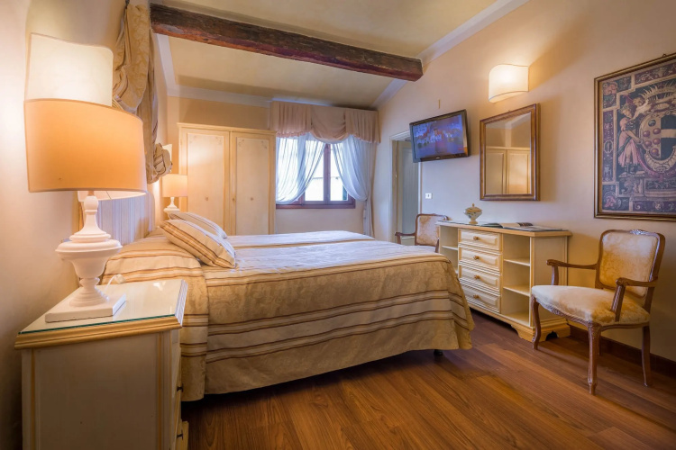 Palazzo dal Borgo Hotel