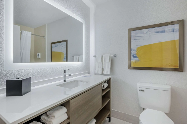 Quadruple Suite