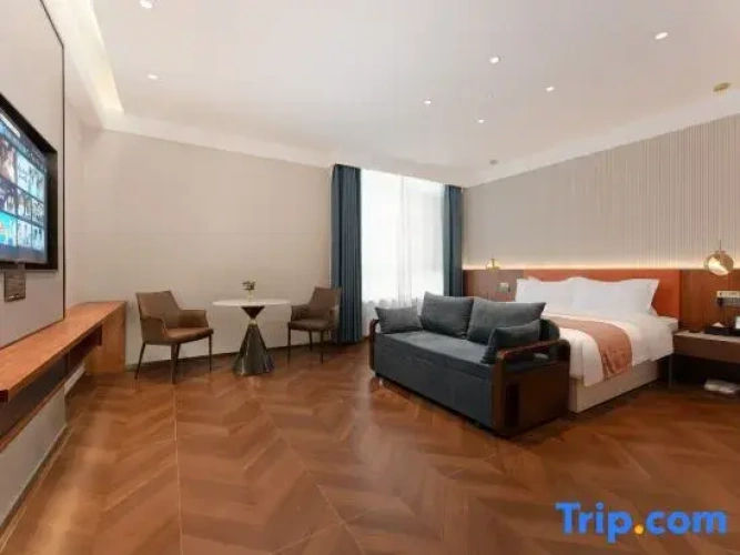 Premier Suite