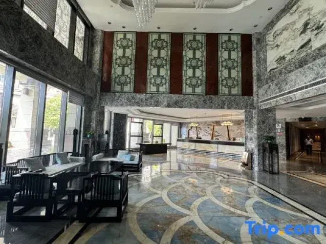 Fanjing Cloud Villa Hotel