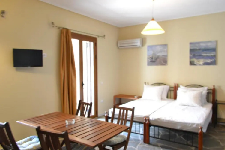 Ionia Studios Hotel