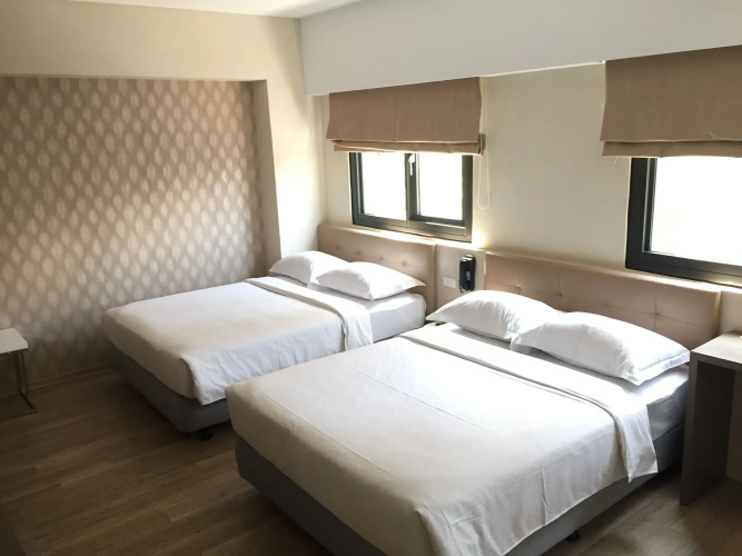 CHECK inn Express Kaohsiung Love River