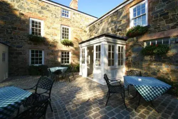 Dixcart Bay Hotel