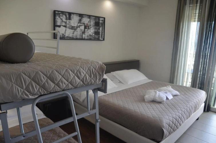 Yes Hotel Touring photo 7