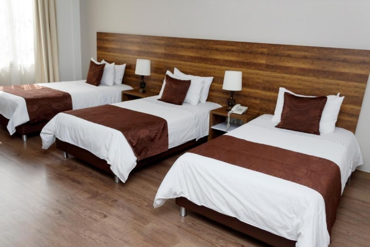 Standard Triple room
