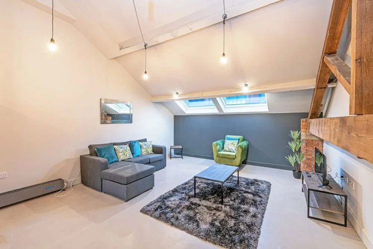 2 Bedrooms Apartment with balcony