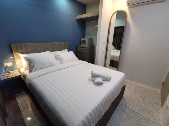 Deluxe Apartment