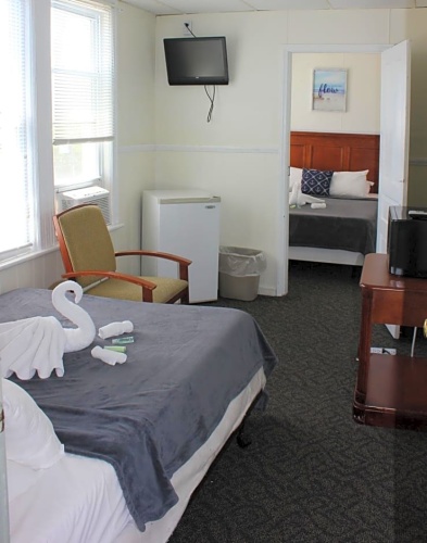 Quadruple Suite