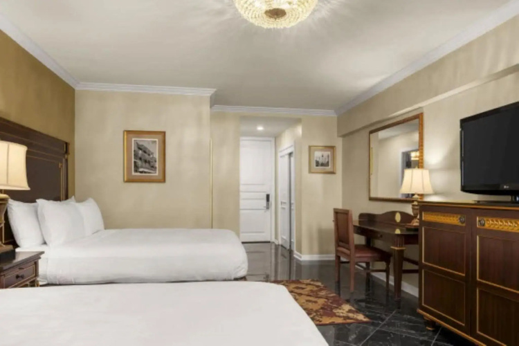Hotel Mazarin