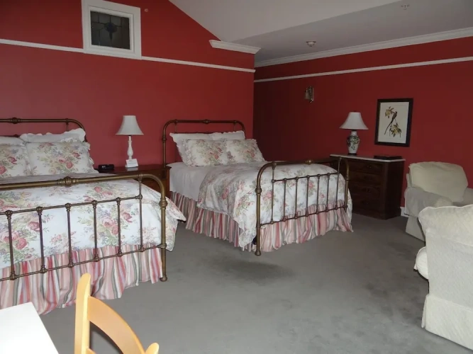 Superior Quadruple room with balcony and with lake view