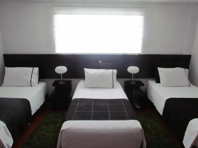Standard Triple room