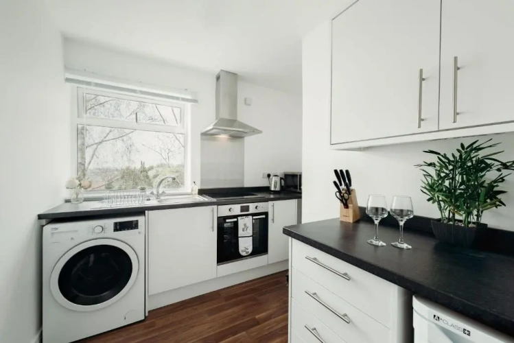 2 Bedrooms Apartment