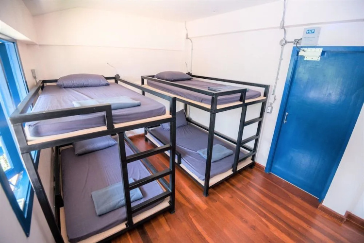 Toobs Hostel - Adults Only