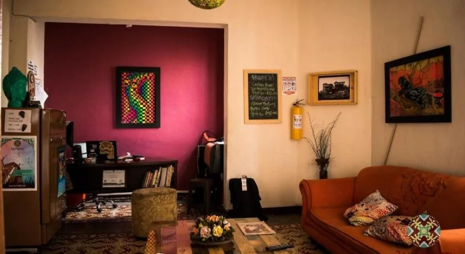 Raiz Hostel