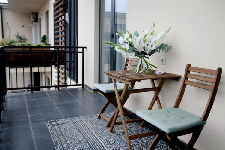 1 Bedroom Apartment
