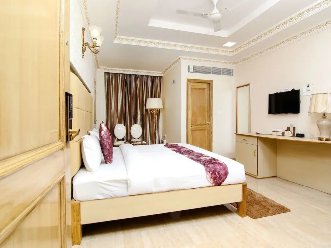 Hotel Galaxy Grand
